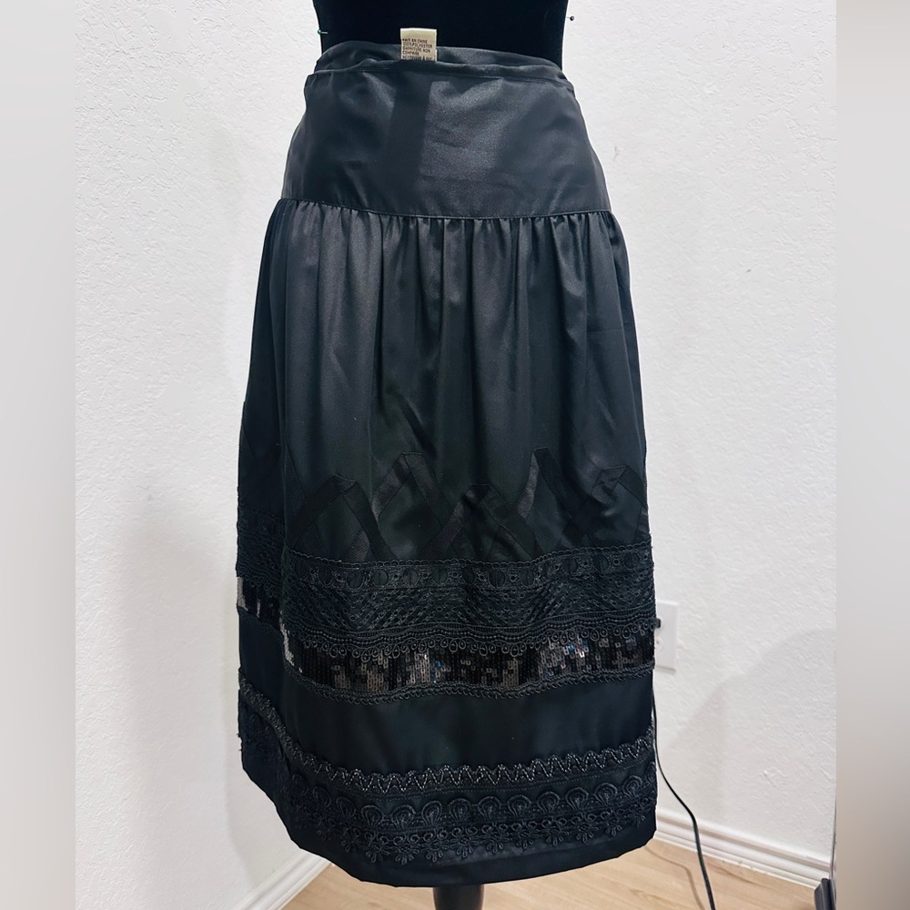 Nygard black full skirt sequin accents size 14